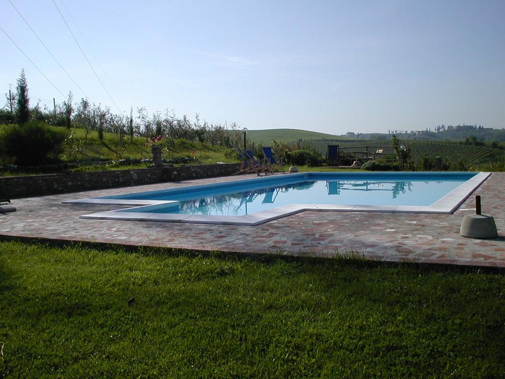 Agriturismo Poggio Ai Grilli กัมบาสซี แตร์เม ภายนอก รูปภาพ